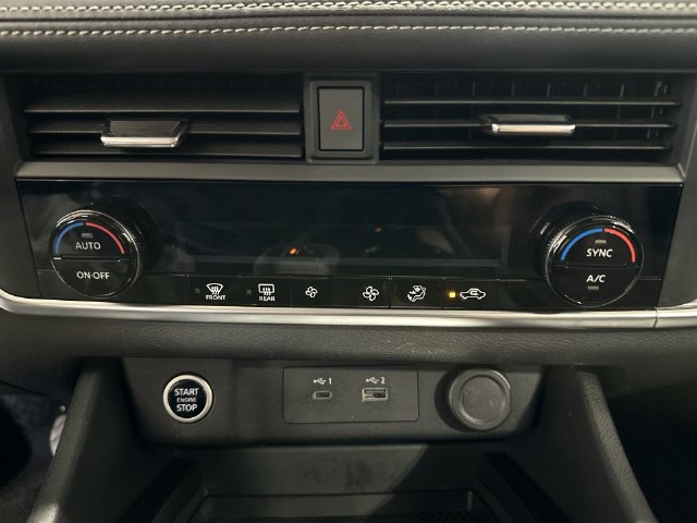 Used 2023 Nissan Rogue SV AWD/4WD image 21