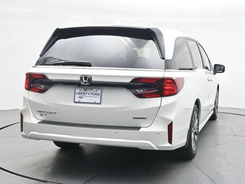 Used 2026 Honda Odyssey Touring image 6