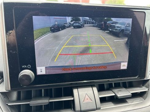 Used 2023 Toyota RAV4 LE FWD image 13