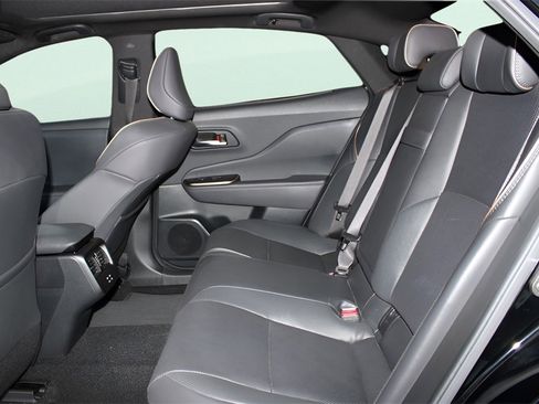 Used 2023 Toyota Crown Limited image 16