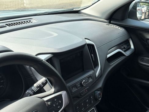Used 2024 GMC Terrain SLE FWD image 34