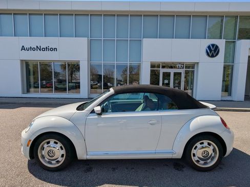 Used 2015 Volkswagen Beetle 1.8T image 2
