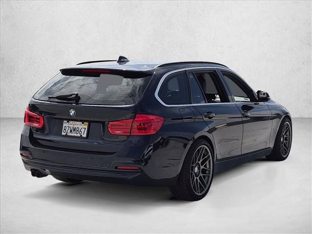 Used 2017 BMW 330i xDrive Wagon AWD/4WD image 5