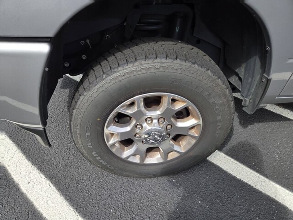 Used 2024 RAM 2500 Laramie w/ Safety Group AWD/4WD image 3