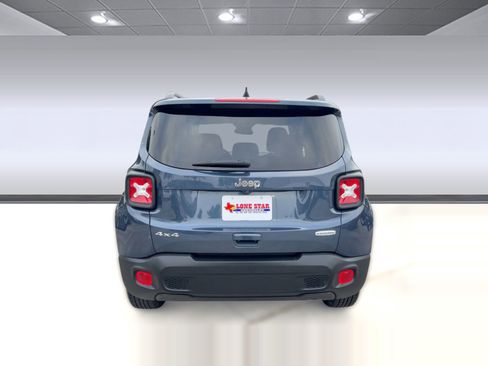 Used 2022 Jeep Renegade Latitude image 9