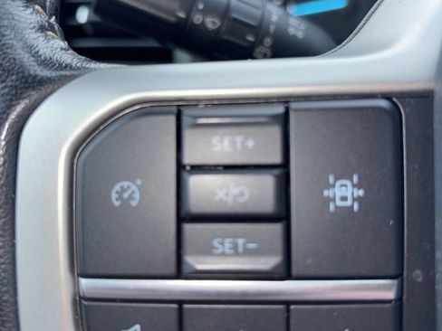 Certified 2023 Ford Expedition Max XLT image 34