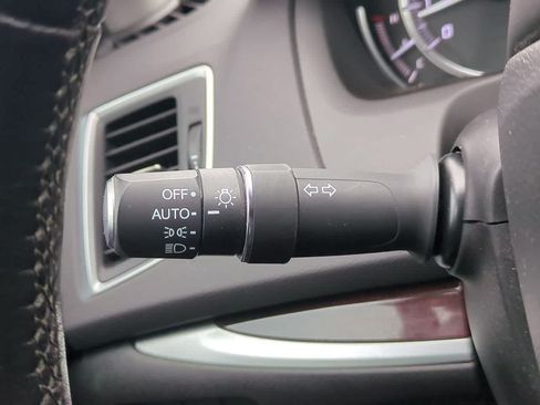 Used 2015 Acura TLX w/ Technology Package FWD image 27