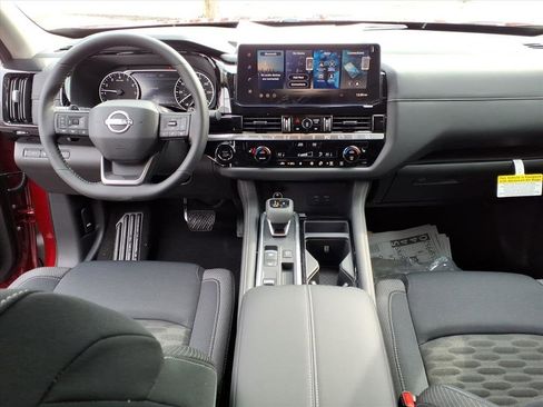 New 2026 Nissan Pathfinder SV image 5