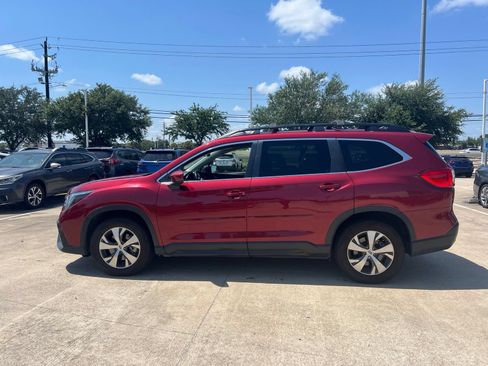Used 2024 Subaru Ascent Premium w/ Convenience Package AWD/4WD image 2