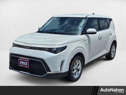 Used 2023 Kia Soul LX w/ LX Technology Package