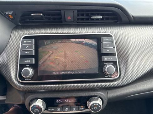 Used 2019 Nissan Kicks SV FWD image 29