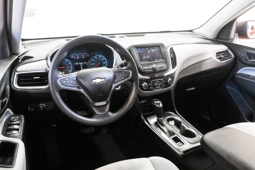 Used 2020 Chevrolet Equinox LS w/ LS Convenience Package FWD image 14