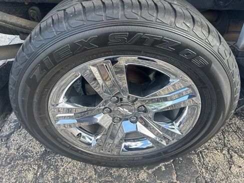 Used 2017 Chevrolet Silverado 1500 LT w/ LT Convenience Package AWD/4WD image 7