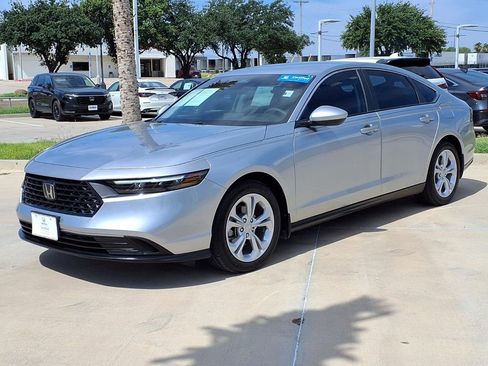 Certified 2025 Honda Accord LX image 3