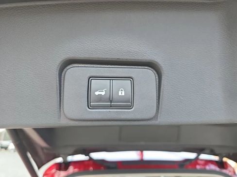 Used 2022 Nissan Rogue SV w/ SV Premium Package image 49