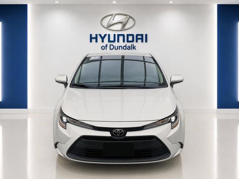 Used 2025 Toyota Corolla LE w/ Convenience Package FWD image 7