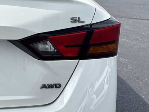 Used 2025 Nissan Altima 2.5 SL AWD/4WD image 9