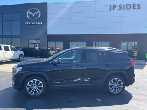 Used 2019 GMC Terrain SLT FWD image 2