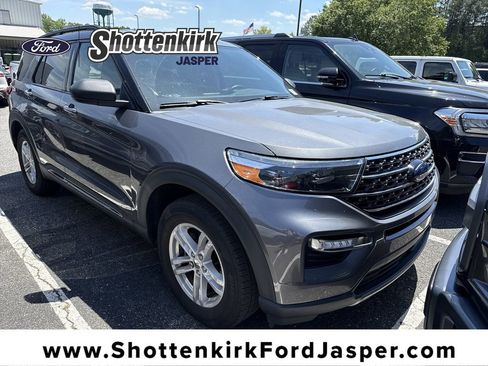 Used 2021 Ford Explorer XLT w/ Equipment Group 202A RWD image 1