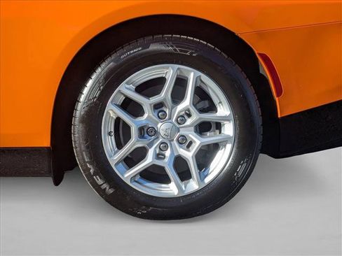 Used 2025 Dodge Charger R/T w/ Sun & Sound Package image 27