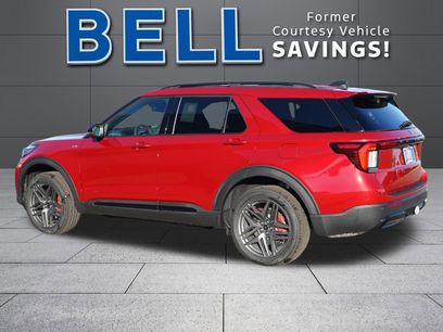 New 2025 Ford Explorer ST-Line w/ Premium Package