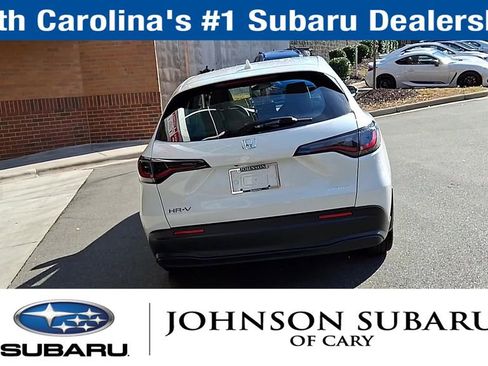 Used 2023 Honda HR-V LX image 8