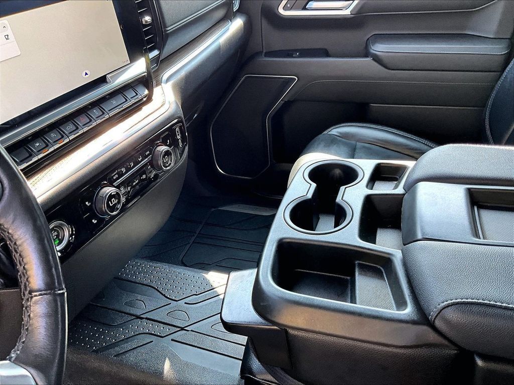 Used 2022 Chevrolet Silverado 1500 RST w/ Protection Package AWD/4WD image 20