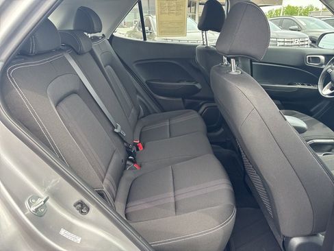 Certified 2024 Hyundai Venue SEL FWD image 25