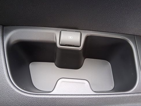 New 2026 Nissan Armada SV image 27