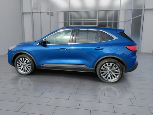 Used 2022 Ford Escape Titanium w/ Class II Trailer Tow Package image 6