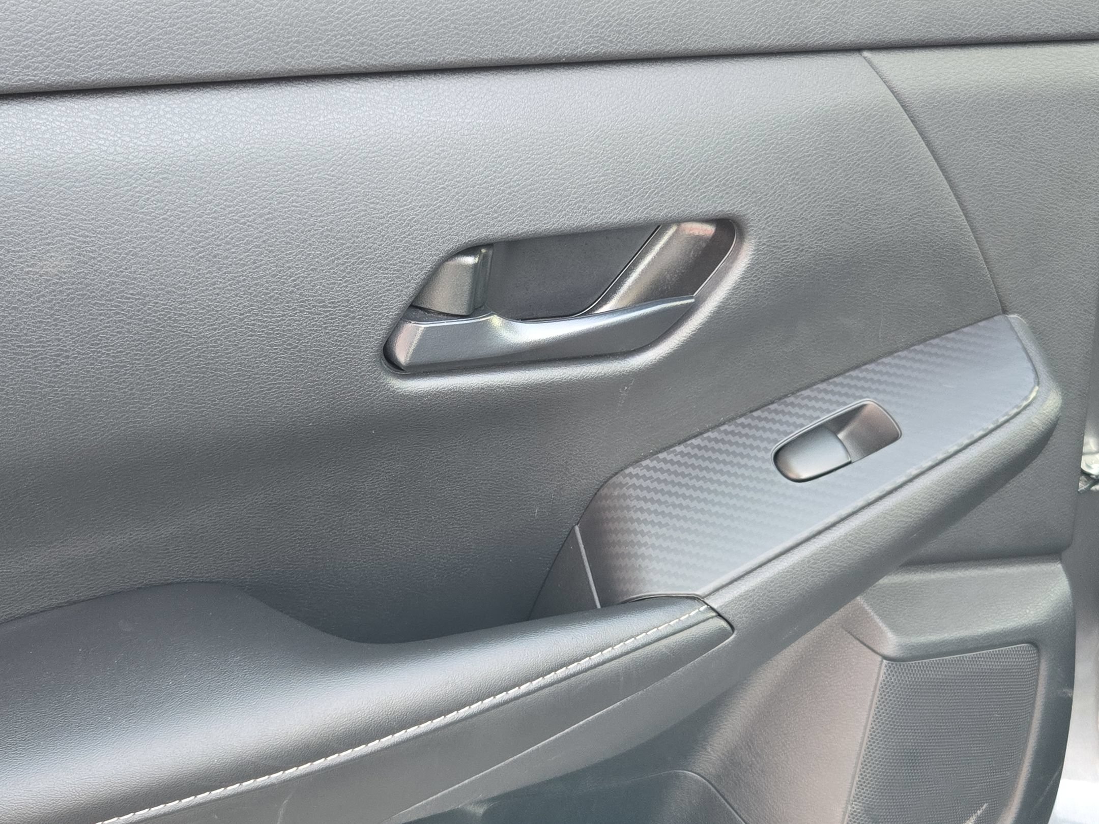 Used 2024 Nissan Sentra SV FWD image 33