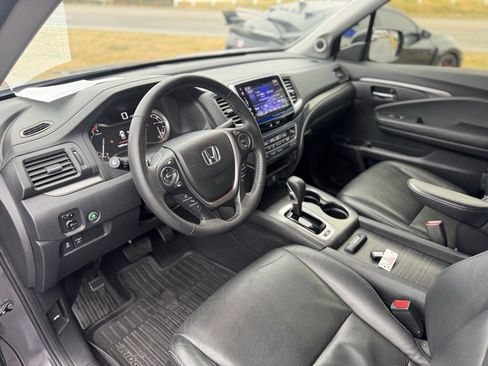 Used 2017 Honda Ridgeline RTL-T image 13
