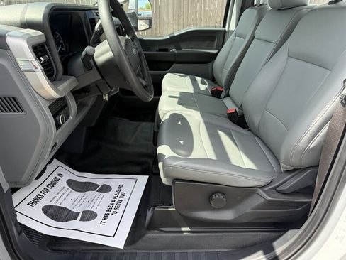 Used 2023 Ford F450 XL w/ XL Chrome Package RWD image 9