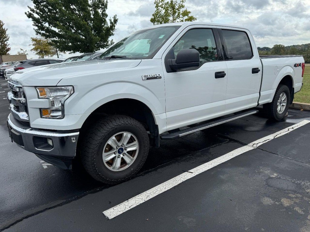 Used 2017 Ford F150 XLT w/ Trailer Tow Package AWD/4WD image 3