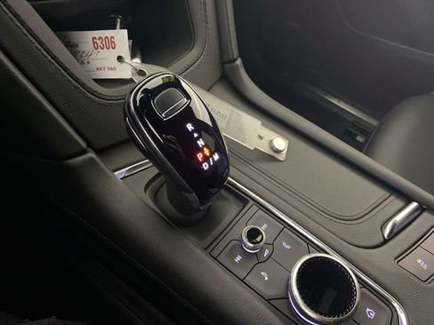 Used 2024 Cadillac XT5 Luxury w/ LPO, Floor Liner Package AWD/4WD image 43