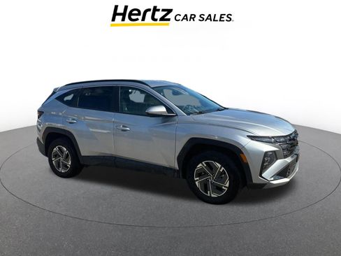 Used 2025 Hyundai Tucson Blue image 1