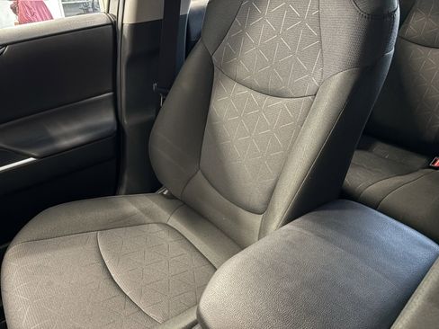 Certified 2025 Toyota RAV4 XLE image 19