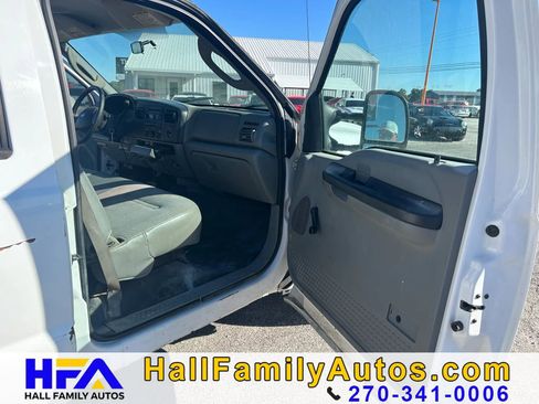 Used 2006 Ford F350 XL RWD image 15