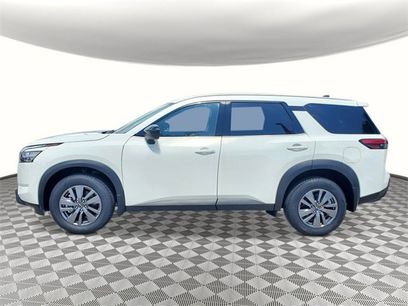 New 2025 Nissan Pathfinder S