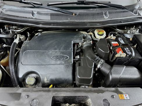 Used 2017 Ford Explorer XLT w/ Equipment Group 202A image 31