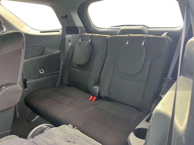 Used 2023 Ford Explorer XLT AWD/4WD image 16