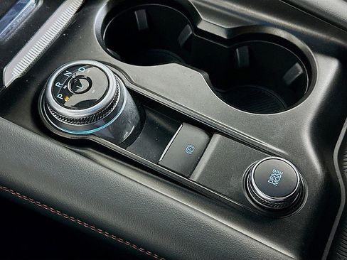 Used 2025 Ford Explorer ST-Line w/ ST-Line Street Pack image 18