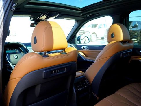 Used 2023 BMW X5 xDrive40i image 32