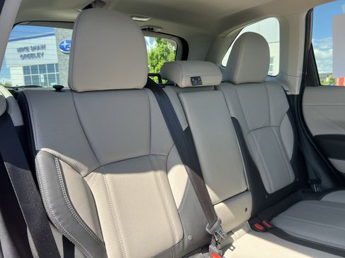 Used 2023 Subaru Forester Limited AWD/4WD image 18