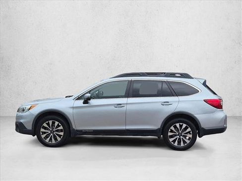 Used 2016 Subaru Outback 3.6R Limited AWD/4WD image 8