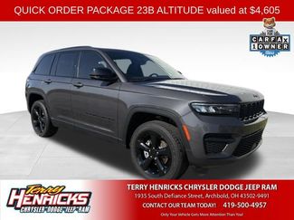 Used 2023 Jeep Grand Cherokee Altitude AWD/4WD 360° Tour