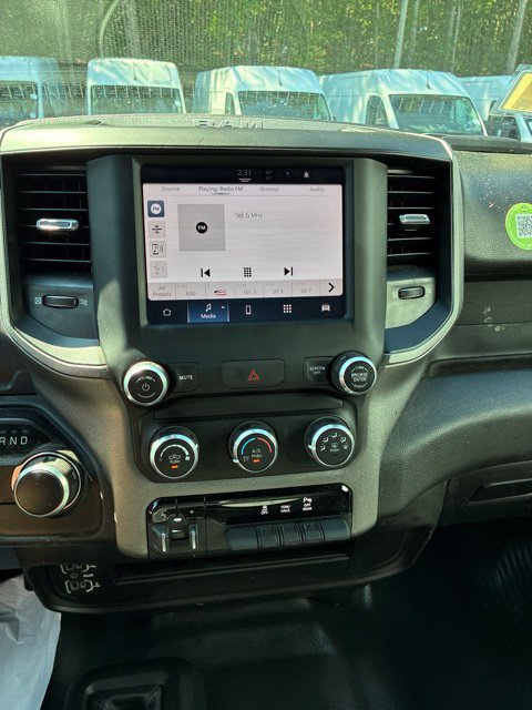 Used 2024 RAM 2500 Tradesman w/ Chrome Appearance Group AWD/4WD image 11