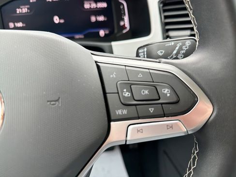 Used 2023 Volkswagen Atlas SE w/ Panoramic Sunroof Package image 21