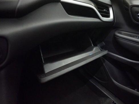 Used 2022 GMC Terrain SLE w/ Driver Convenience Package image 30