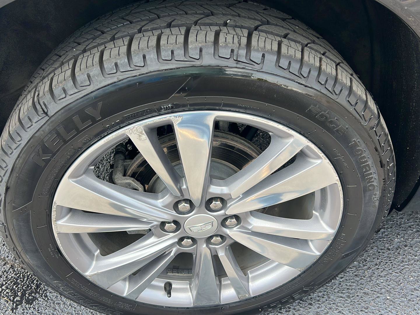 Used 2024 Cadillac XT6 Premium Luxury AWD/4WD image 43